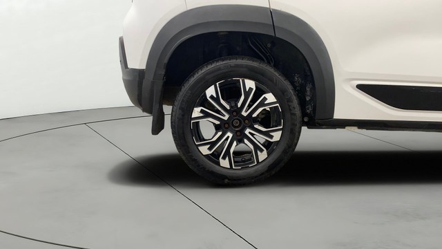 Second-hand 2021 Renault Kiger RXZ Turbo for sale in Lucknow-25