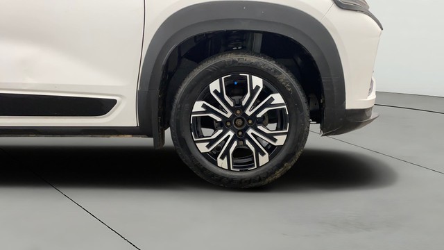 Second-hand 2021 Renault Kiger RXZ Turbo for sale in Lucknow-24