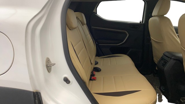 Second-hand 2021 Renault Kiger RXZ Turbo for sale in Lucknow-16