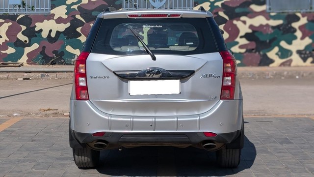 Second-hand 2017 Mahindra XUV500 R W10 FWD for sale in Kalyan-2