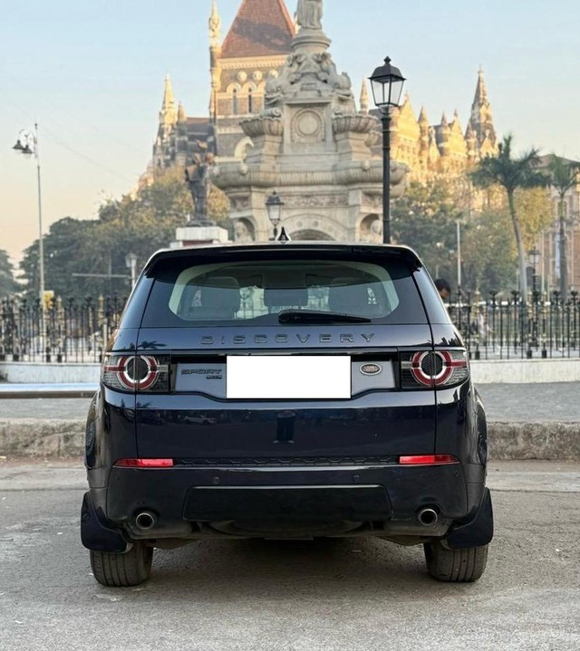 Second-hand 2017 Land Rover Discovery HSE 3.0 TD6 for sale in Mumbai-2