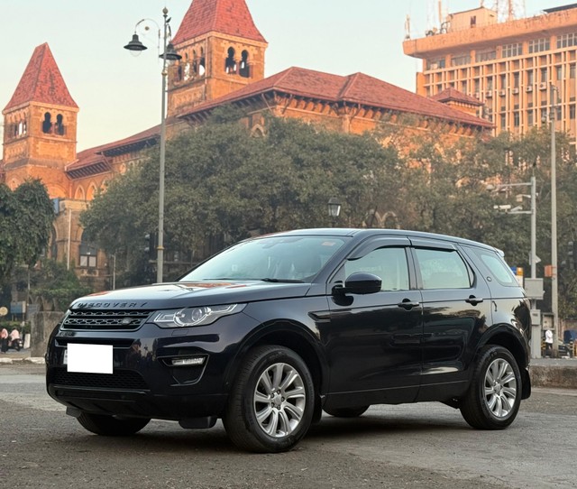 Second-hand 2017 Land Rover Discovery HSE 3.0 TD6 for sale in Mumbai-5