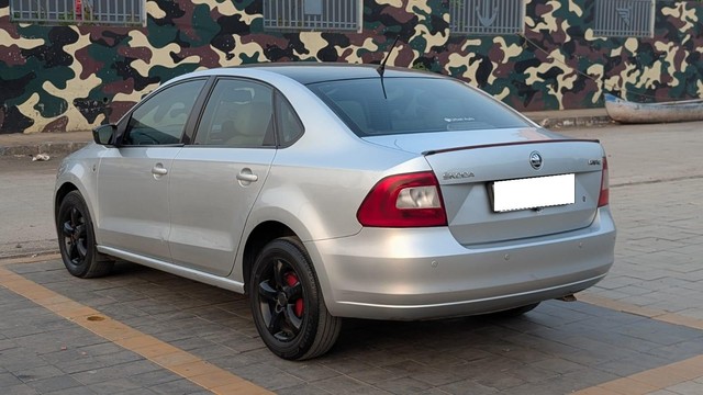 Second-hand 2015 Skoda Rapid 1.5 TDI Ambition Plus for sale in Kalyan-6
