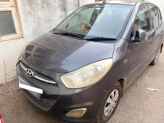 Second-hand 2012 Hyundai i10 Magna for sale in Rajkot-2