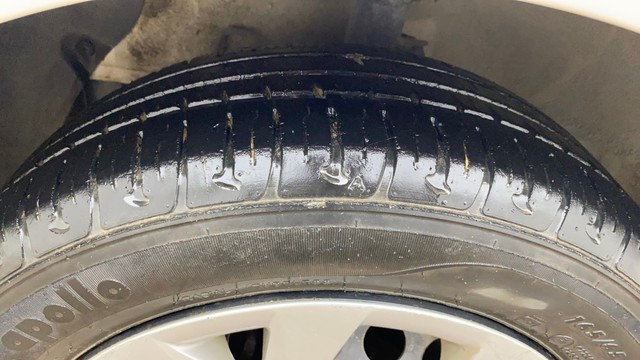 Second-hand 2015 Hyundai Grand i10 Sportz for sale in Ahmedabad-30