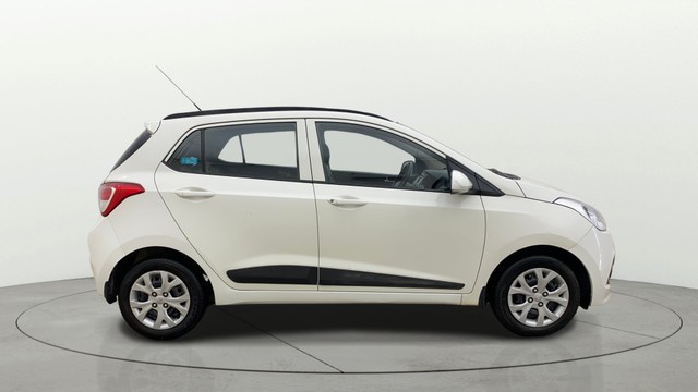 Second-hand 2015 Hyundai Grand i10 Sportz for sale in Ahmedabad-1