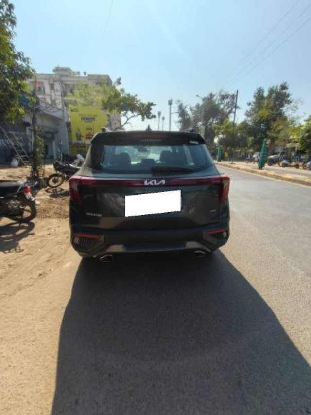 Second-hand 2023 Kia Seltos GTX Plus Turbo DCT for sale in Amreli-2