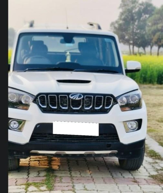 Second-hand 2017 Mahindra Scorpio S10 7 Seater 2WD for sale in Mau-0