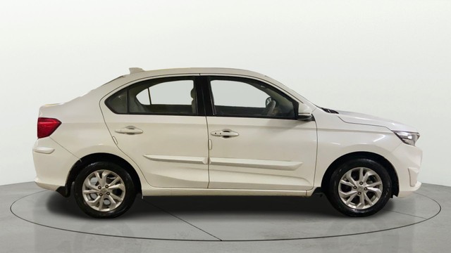 Second-hand 2019 Honda Amaze V CVT Petrol BSIV for sale in Surat-1