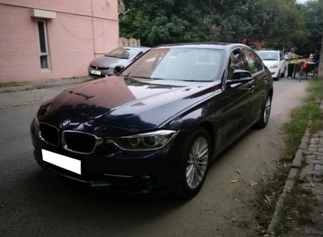 Second-hand 2013 BMW 3 Series 320d Luxury Line for sale in Chandigarh-2