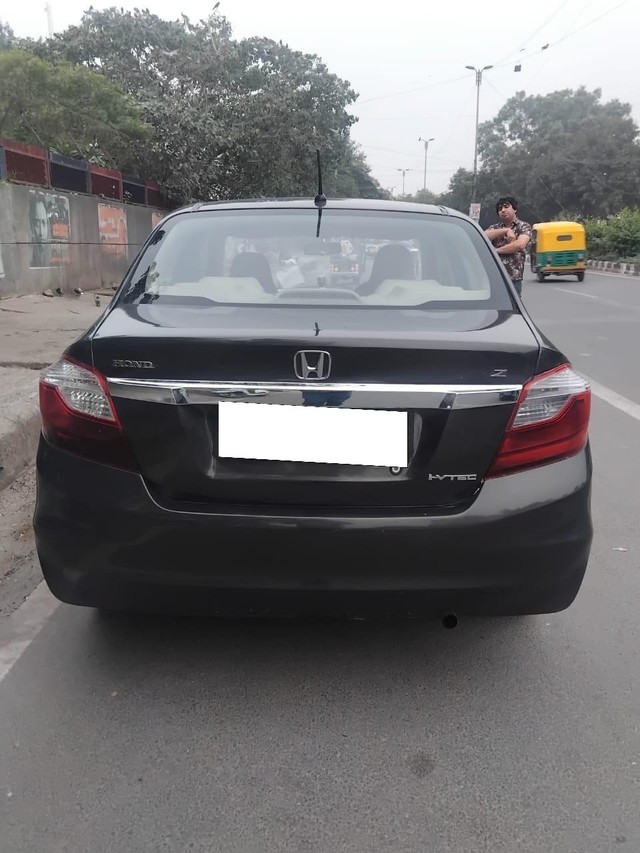 Second-hand 2017 Honda Amaze S i-VTEC for sale in New Delhi-1