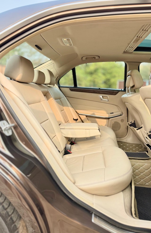 Second-hand 2013 Mercedes-Benz E-Class E250 CDI for sale in Mumbai-8