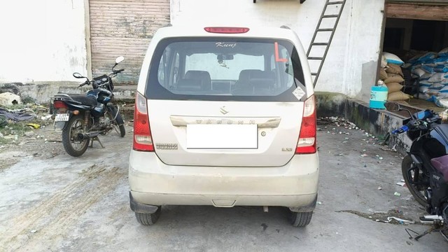 Second-hand 2010 Maruti Wagon R LXI BS IV for sale in Modasa-1