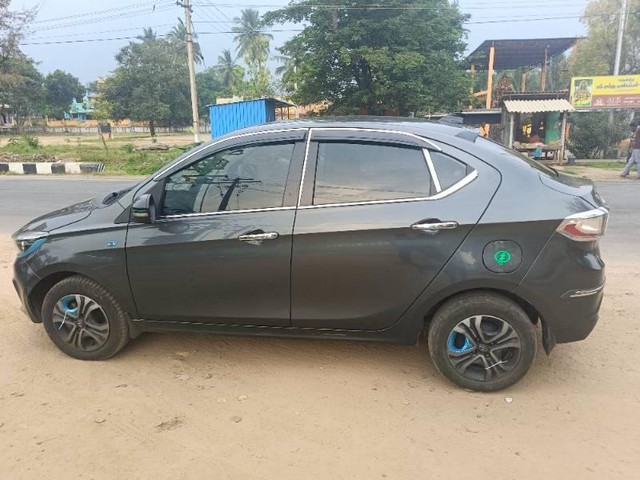 Second-hand 2022 Tata Tigor XZ Plus BSVI for sale in Salem-2