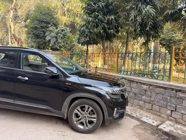 Second-hand 2020 Kia Seltos HTX IVT G for sale in New Delhi-14