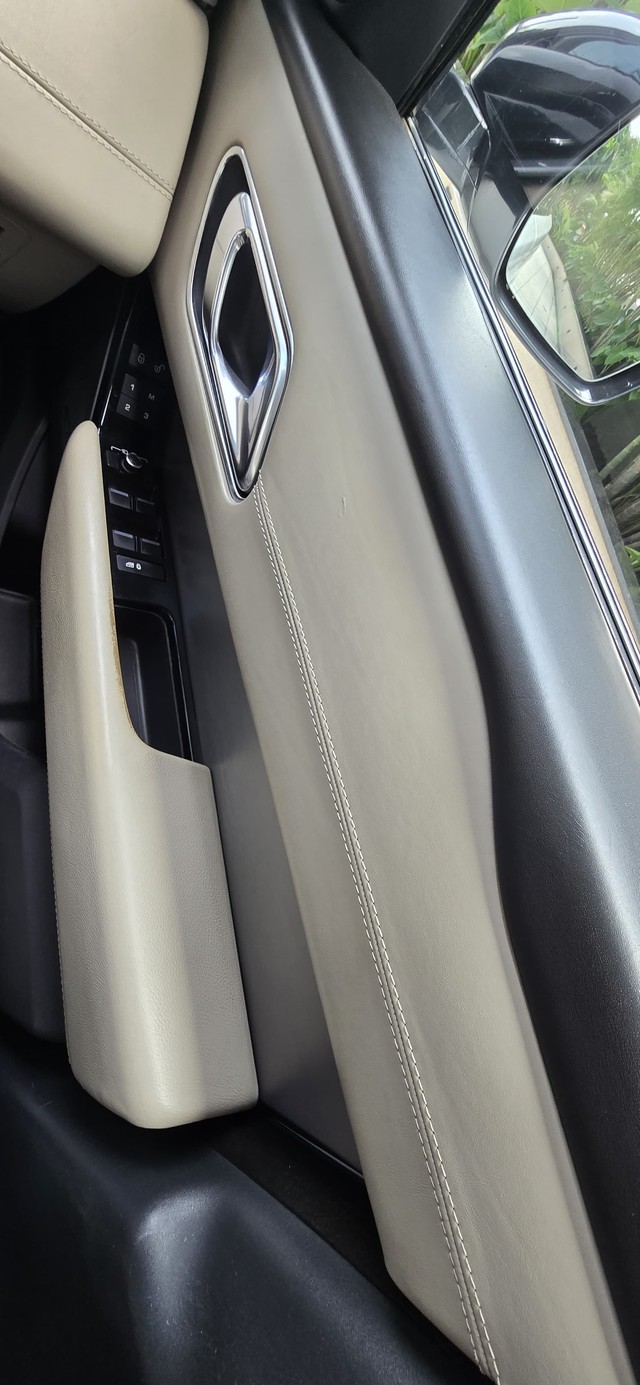 Second-hand 2019 Land Rover Range Rover Velar D180 S for sale in Jabalpur-15