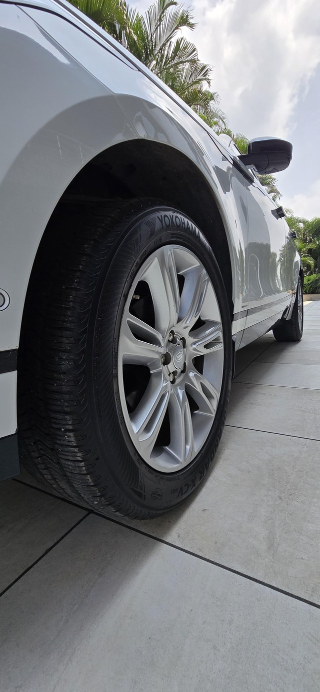 Second-hand 2019 Land Rover Range Rover Velar D180 S for sale in Jabalpur-19