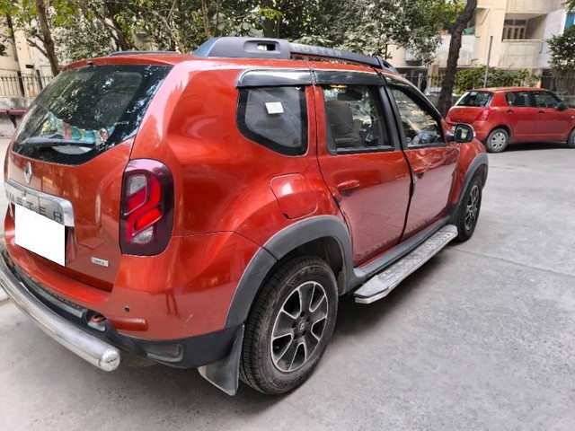 Second-hand 2019 Renault Duster 85PS Diesel RxS for sale in Noida-2