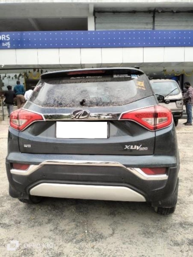 Second-hand 2022 Mahindra XUV300 W8 Option BSVI for sale in Karimnagar-2