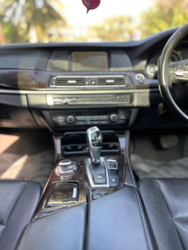 Second-hand 2012 BMW 5 Series 520d Sedan for sale in Mumbai-18