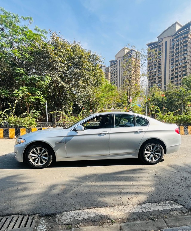 Second-hand 2012 BMW 5 Series 520d Sedan for sale in Mumbai-3