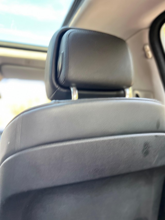 Second-hand 2012 BMW 5 Series 520d Sedan for sale in Mumbai-11