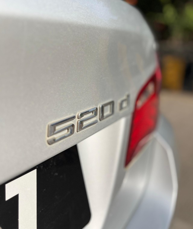 Second-hand 2012 BMW 5 Series 520d Sedan for sale in Mumbai-8