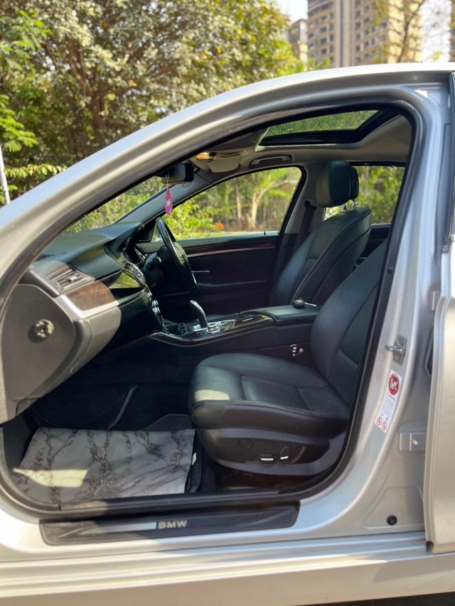 Second-hand 2012 BMW 5 Series 520d Sedan for sale in Mumbai-24