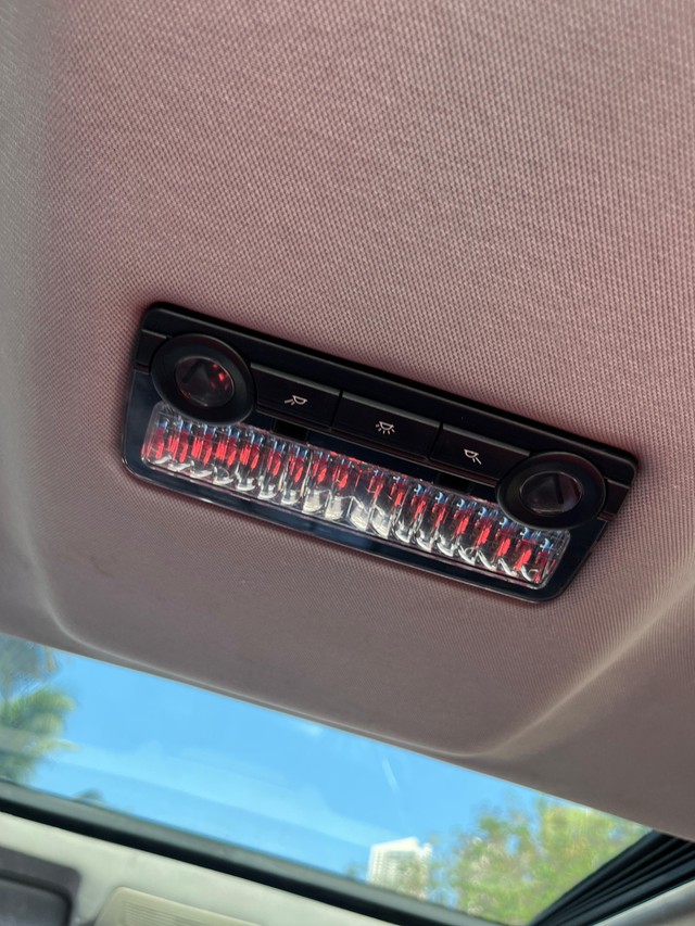 Second-hand 2012 BMW 5 Series 520d Sedan for sale in Mumbai-33