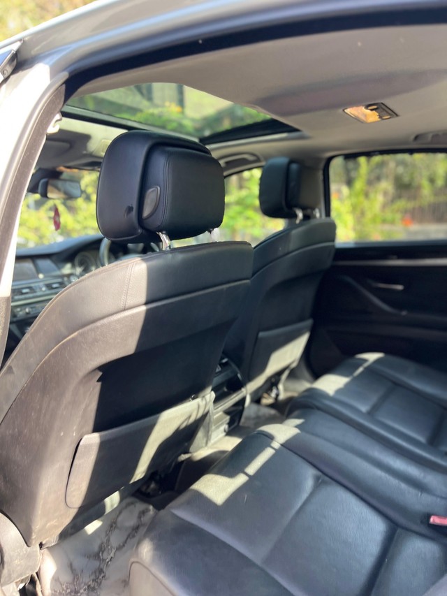 Second-hand 2012 BMW 5 Series 520d Sedan for sale in Mumbai-38