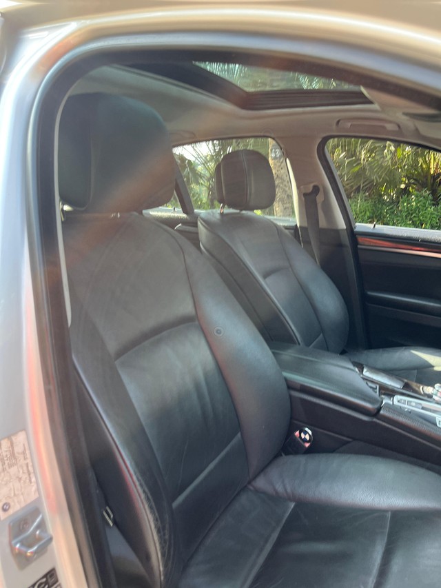 Second-hand 2012 BMW 5 Series 520d Sedan for sale in Mumbai-19