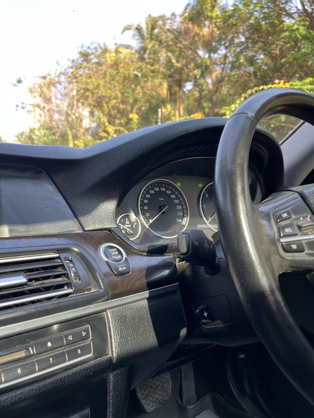Second-hand 2012 BMW 5 Series 520d Sedan for sale in Mumbai-35