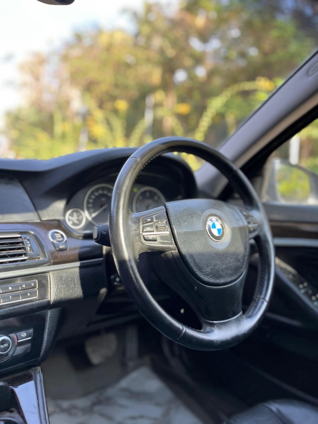 Second-hand 2012 BMW 5 Series 520d Sedan for sale in Mumbai-23