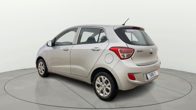 Second-hand 2014 Hyundai Grand i10 Magna for sale in Ahmedabad-4