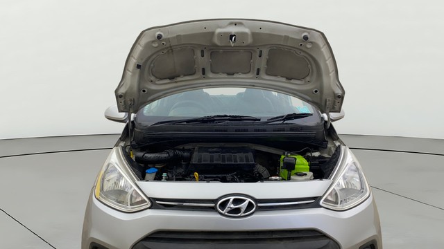 Second-hand 2014 Hyundai Grand i10 Magna for sale in Ahmedabad-9