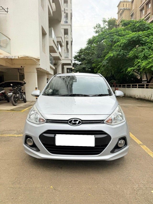 Second-hand 2014 Hyundai Grand i10 Asta Option for sale in Pune-3