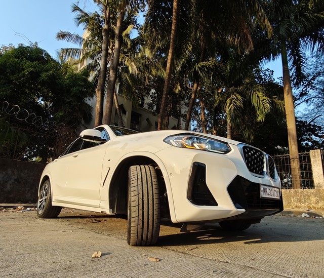 Second-hand 2022 BMW X4 M Sport X xDrive20d for sale in Mumbai-13