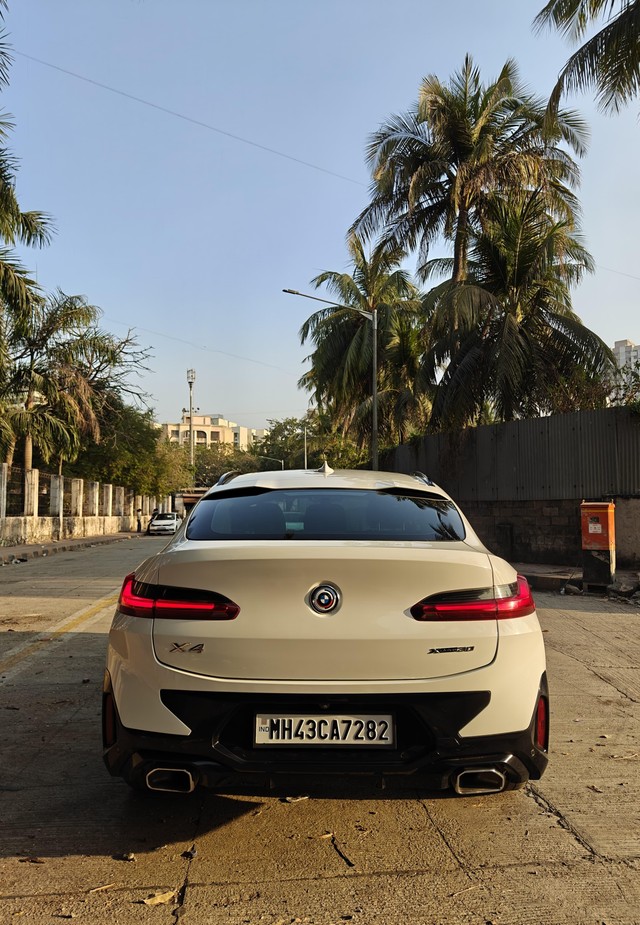 Second-hand 2022 BMW X4 M Sport X xDrive20d for sale in Mumbai-2
