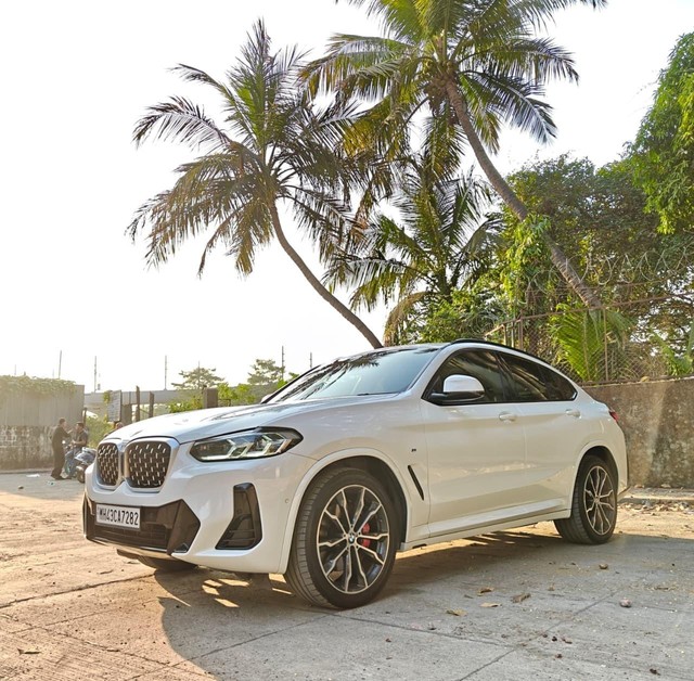 Second-hand 2022 BMW X4 M Sport X xDrive20d for sale in Mumbai-7