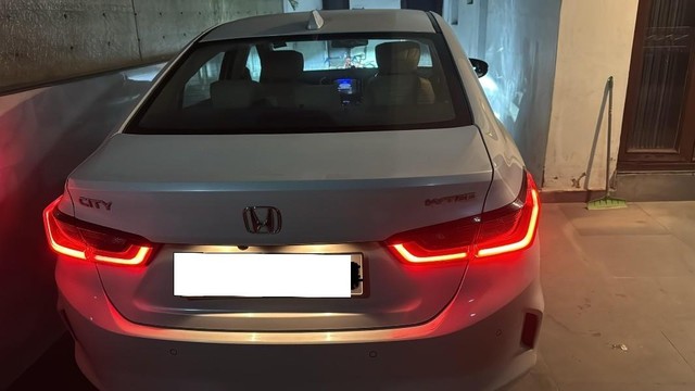 Second-hand 2022 Honda City ZX CVT for sale in Panchkula-11