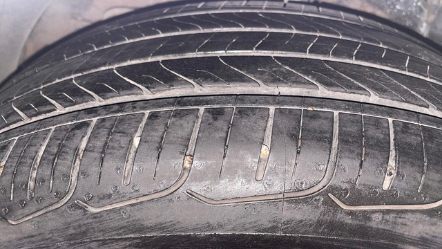 Second-hand 2015 Hyundai i20 1.4 Asta for sale in Mysore-31