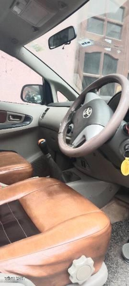 Second-hand 2013 Toyota Innova 2.5 G (Diesel) 7 Seater for sale in Raipur