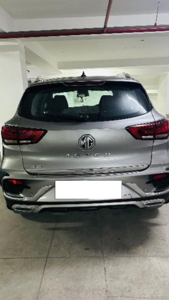 Second-hand 2022 MG Astor Super CVT BSVI for sale in Moosapet-2