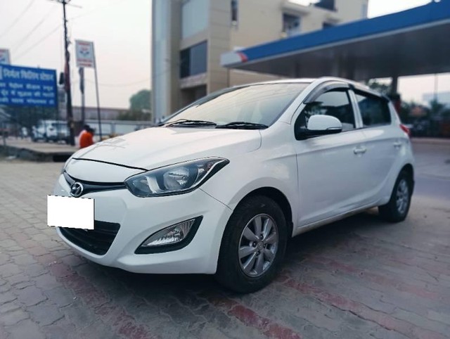 Second-hand 2012 Hyundai i20 1.4 CRDi Sportz for sale in Siddharthnagar-2