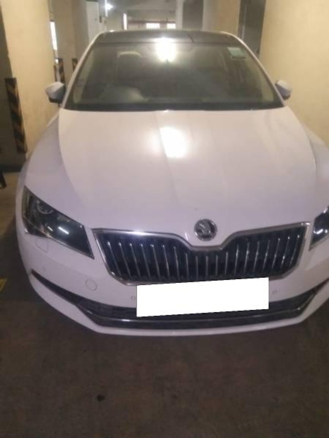 Second-hand 2019 Skoda Superb Style 1.8 TSI MT for sale in Mumbai-0