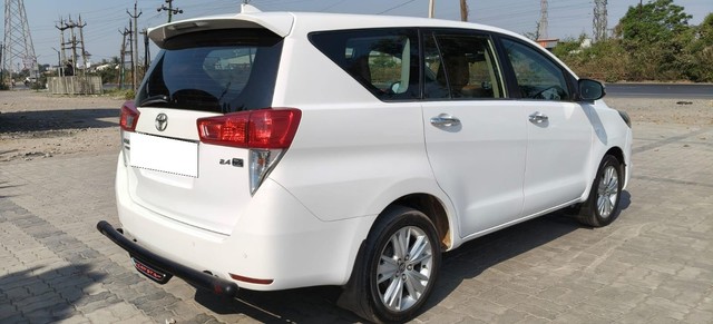Toyota Innova Crysta 2.4 G MT Second-hand 2020 Toyota Innova Crysta 2.4 G MT for sale in Surat-6