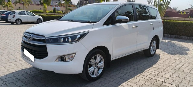 Toyota Innova Crysta 2.4 G MT Second-hand 2020 Toyota Innova Crysta 2.4 G MT for sale in Surat-4