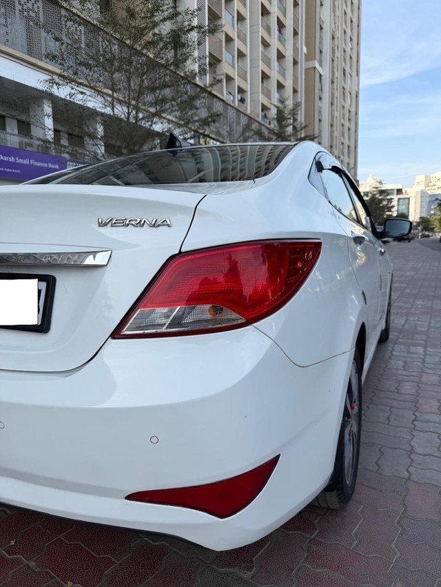 Second-hand 2015 Hyundai Verna 1.6 CRDI for sale in Rajkot-9