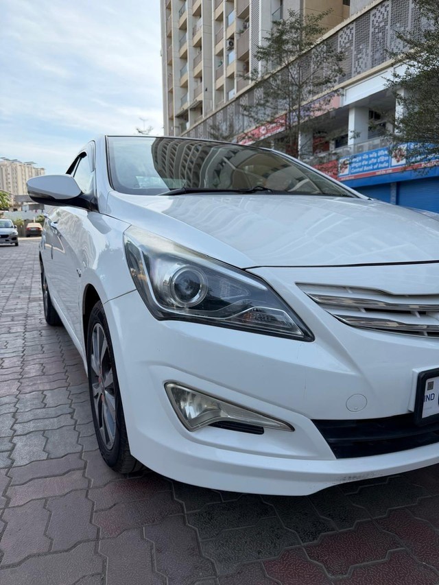 Second-hand 2015 Hyundai Verna 1.6 CRDI for sale in Rajkot-6