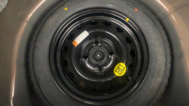 Second-hand 2019 Ford Freestyle Titanium Plus Petrol BSIV for sale in Gulbarga-28